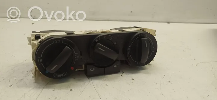 Volkswagen Polo IV 9N3 Climate control unit 6Q0820045G