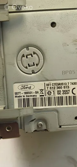 Ford Mondeo Mk III Panel / Radioodtwarzacz CD/DVD/GPS 5S7T18K931BA