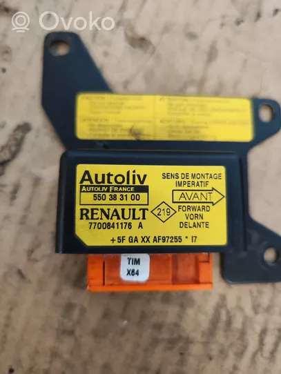 Renault Megane I Module de contrôle airbag 7700841176A