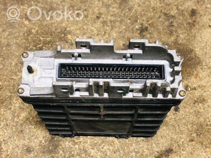 Volkswagen II LT Komputer / Sterownik ECU silnika 074906021Q