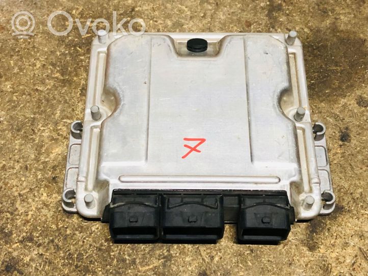 Citroen C5 Aircross Unité de commande, module ECU de moteur 0281011340