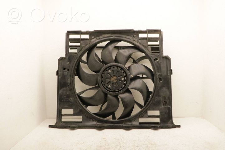 BMW 5 G30 G31 Ventilatore di raffreddamento elettrico del radiatore 8590051