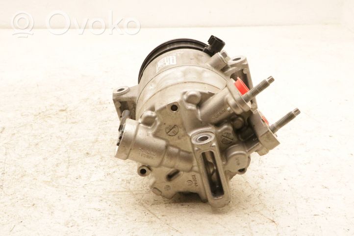 Ford Focus ST Ilmastointilaitteen kompressorin pumppu (A/C) JX61-19D629-HA