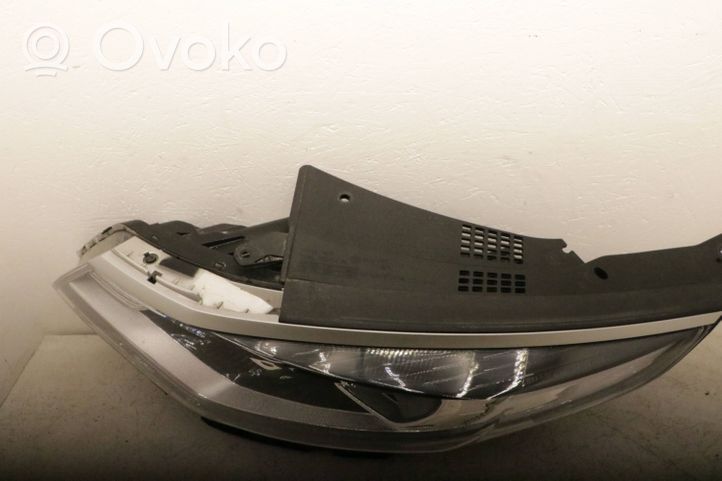 KIA Optima Lampa przednia 92101A8800