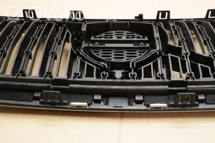 Volvo V60 Maskownica / Grill / Atrapa górna chłodnicy 32132230