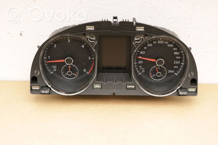 Volkswagen Passat Alltrack Speedometer (instrument cluster) 3AA920871D