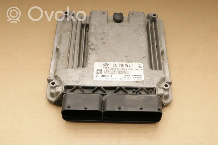 Volkswagen PASSAT B6 Calculateur moteur ECU 03C906021