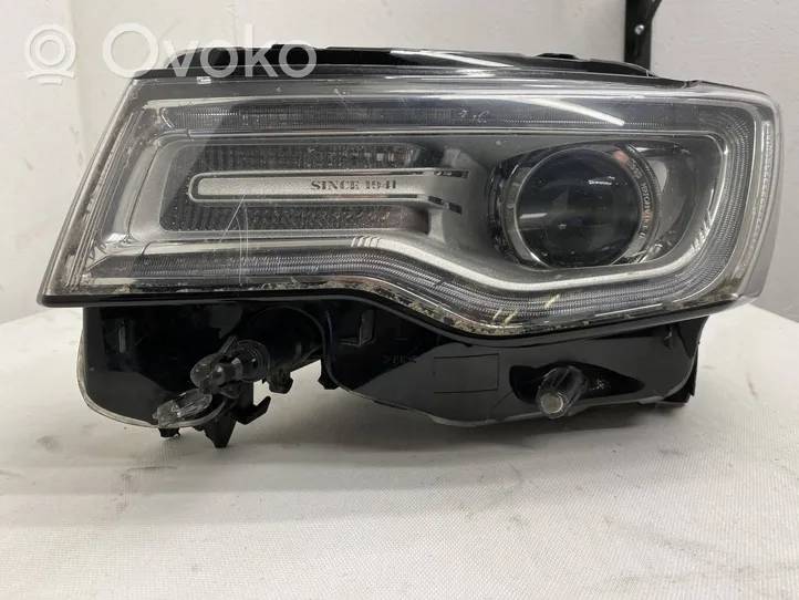 Chrysler Grand Voyager IV Phare frontale 68144709AC