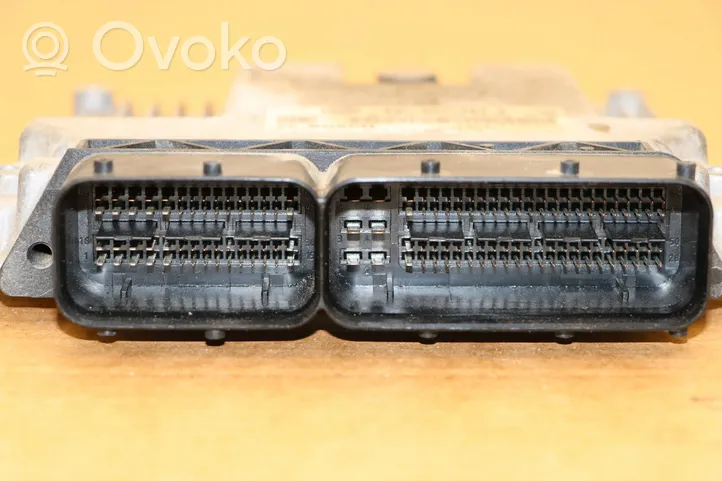 Volkswagen Caddy Calculateur moteur ECU 03L907309R