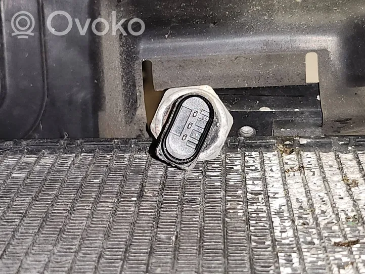 Audi Q7 4M Radiatora komplekts 0130707411