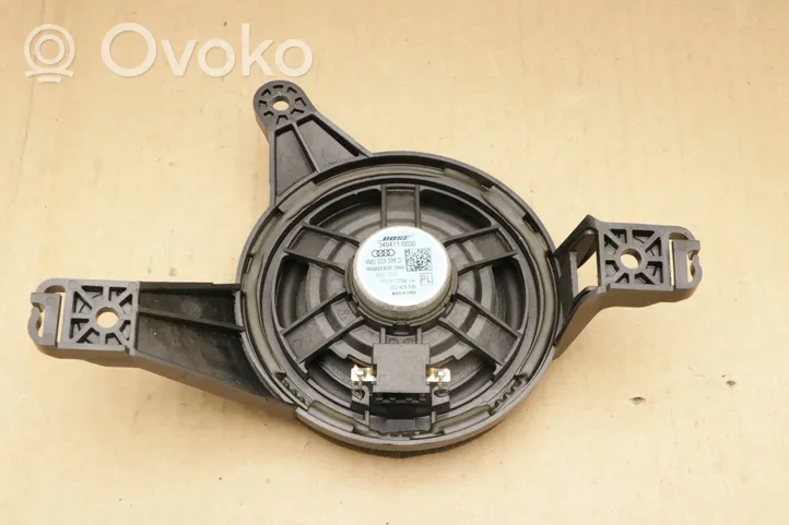 Audi Q7 4M Garsiakalbis (-iai) priekinėse duryse 4M0035398D