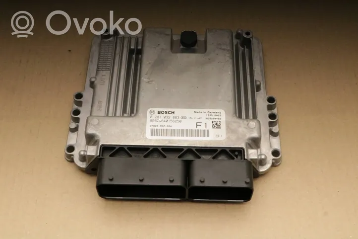 Honda CR-V Sterownik / Moduł ECU 0281032863