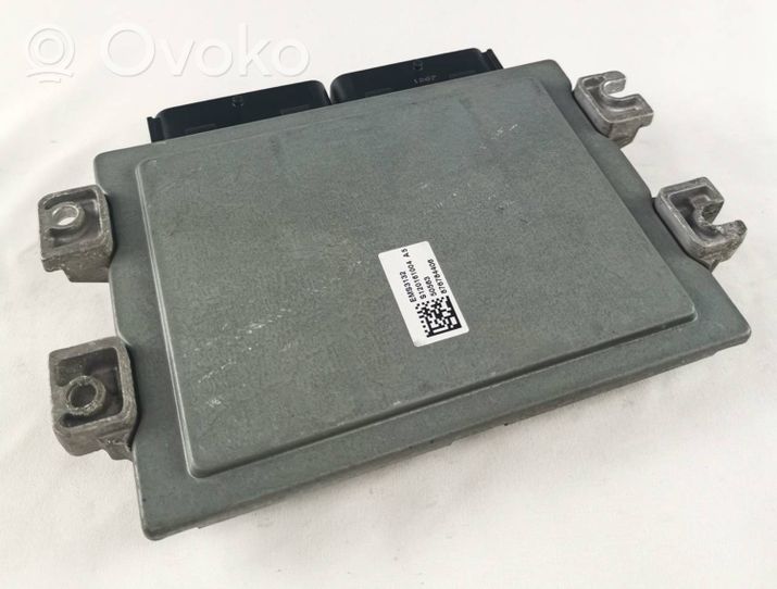 Dacia Logan I Engine control unit/module 8200661124