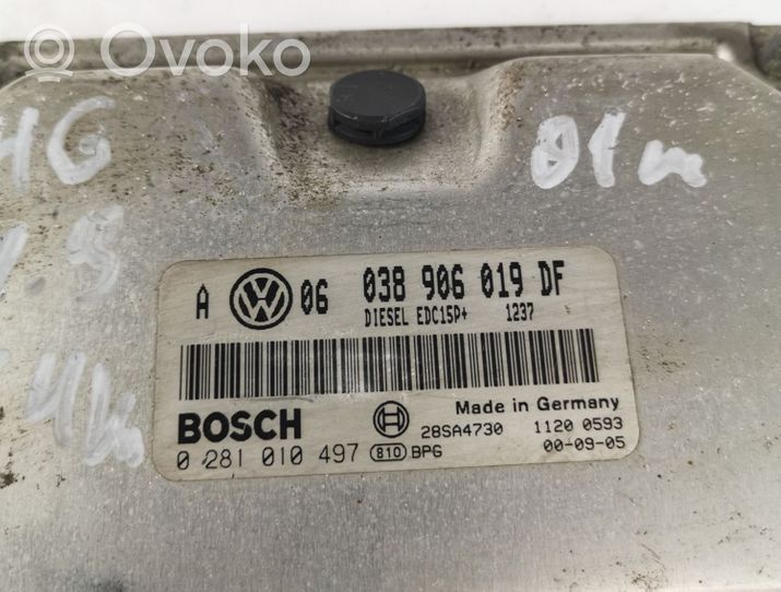 Volkswagen Golf IV Sterownik / Moduł ECU 038906019DF