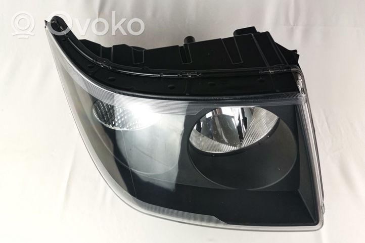 Volkswagen Crafter Headlight/headlamp 9068200061