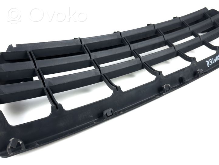 Volkswagen Crafter Grille inférieure de pare-chocs avant 2e0807835a