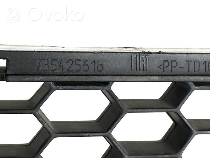 Fiat 500 Grille inférieure de pare-chocs avant 735425618