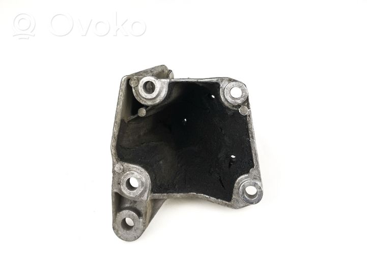 Volkswagen PASSAT B5.5 Gearbox mounting bracket 8d0399114ah