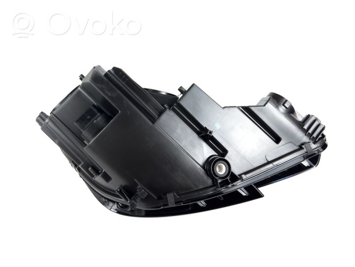 Audi A4 S4 B9 Lampa przednia 8w0941005