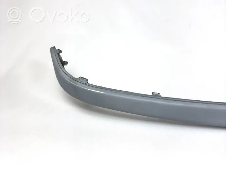 Volkswagen Polo IV 9N3 Modanatura della barra di rivestimento del paraurti anteriore 6q6807423a