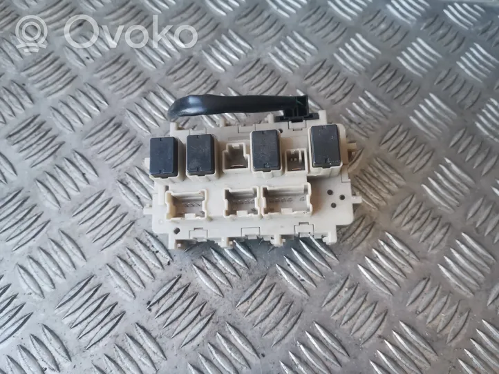 Nissan Pathfinder R52 Module de fusibles 3JA0A