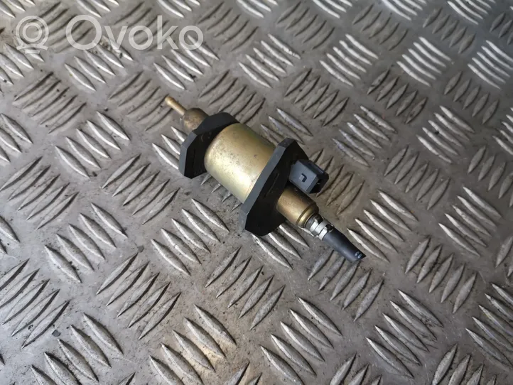 Volvo V70 Pompe à carburant Webasto 