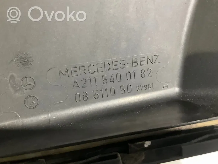 Mercedes-Benz E W211 Sulakerasian kansi A2115400182