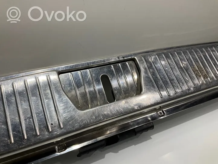 Mercedes-Benz E W211 Rivestimento di protezione sottoporta del bagagliaio/baule A2116900089