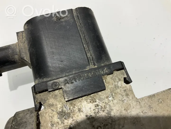 Mercedes-Benz E W211 Blocco valvola della sospensione pneumatica A2113200158