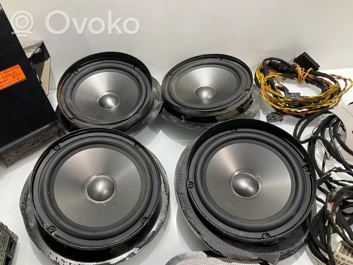 Mercedes-Benz E W211 Subwoofer-bassokaiutin A2118202902