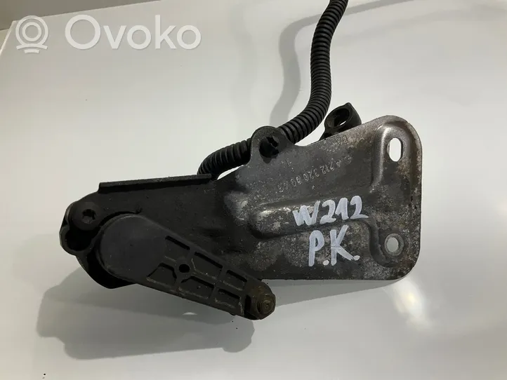 Mercedes-Benz E W212 Sensore di livello faro/fanale A0065428318