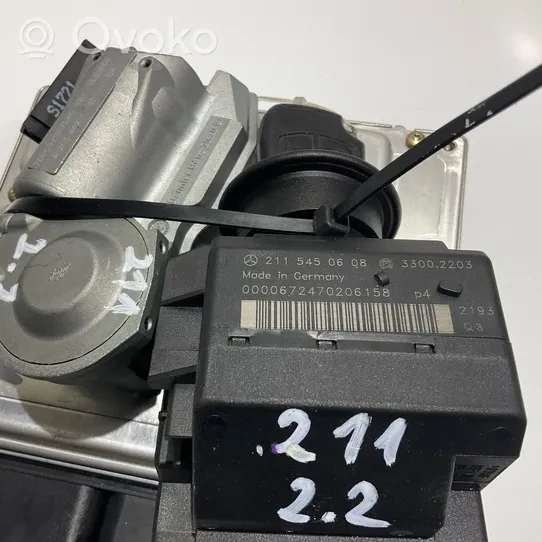 Mercedes-Benz E W211 Komputer / Sterownik ECU i komplet kluczy A6461530179