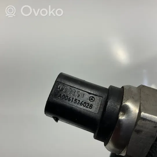 Mercedes-Benz E W211 Izplūdes gāzu spiediena sensors A0061536028