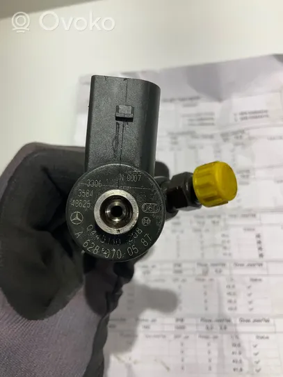 Mercedes-Benz E W211 Fuel injector A6280700587