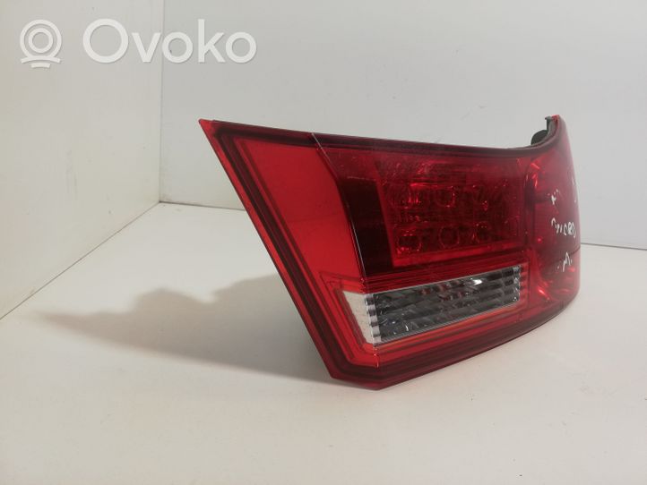 Honda Accord Lampy tylnej klapy bagażnika P8129R