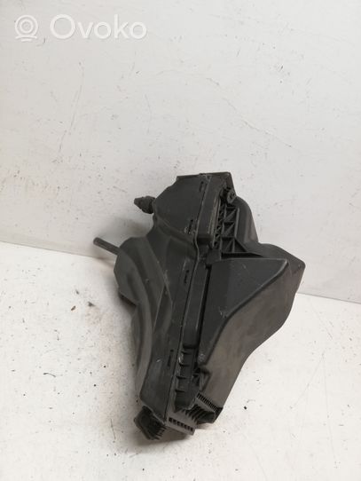 Audi A4 S4 B8 8K Boîtier de filtre à air 8K0133837AB