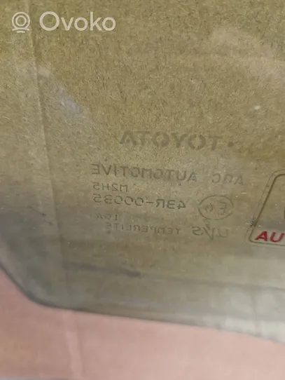 Toyota Camry VIII XV70  Etuoven ikkunalasi, neliovinen malli 