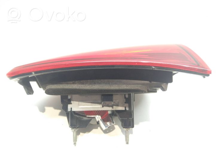 Renault Clio IV Luces portón trasero/de freno 20545748