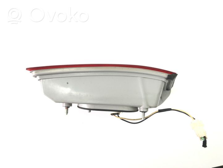 Chevrolet Epica Lampy tylnej klapy bagażnika SAER06DOT