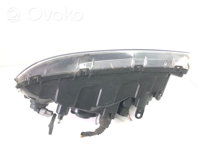 Hyundai Elantra Phare frontale 20-A421-05-2B