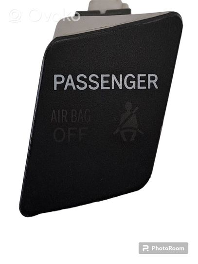 Toyota Yaris Wyłącznik poduszki powietrznej Airbag pasażera 839500D010