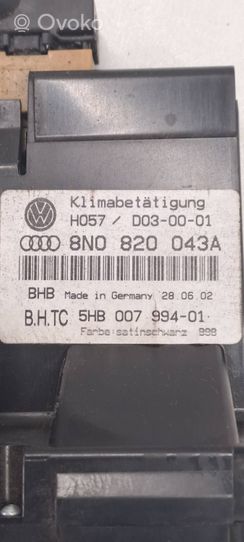 Audi TT Mk1 Ilmastoinnin ohjainlaite 8N0820043A