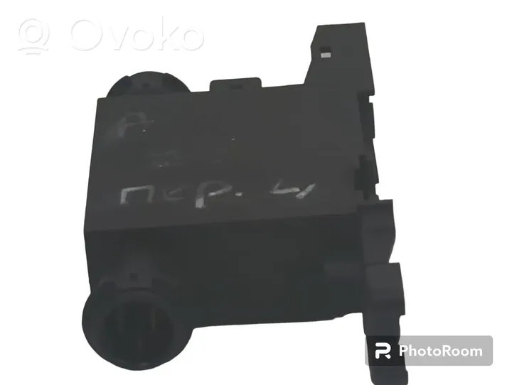 Audi A4 S4 B5 8D Durų elektronikos valdymo blokas 4A0959981A