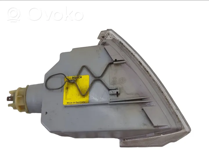 Opel Omega A Front indicator light 42739R6