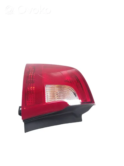 Volvo S60 Lampa tylna 0021510701