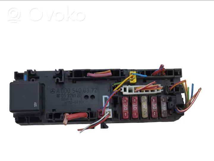 Mercedes-Benz E W210 Module de fusibles A0005400372