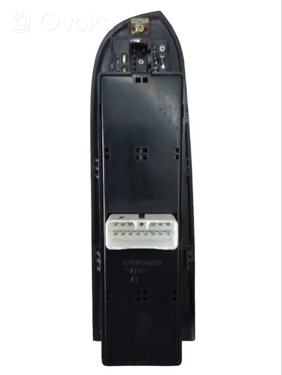 Hyundai Trajet Interruptor del elevalunas eléctrico 620W03030