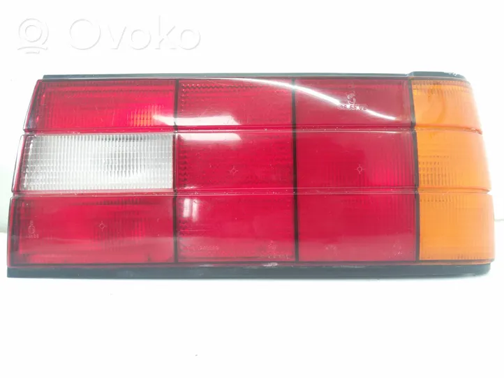 BMW 3 E30 Lampa tylna 1386090