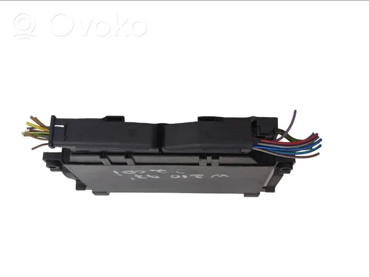 Mercedes-Benz E W210 Module de contrôle de boîte de vitesses ECU A0215451332