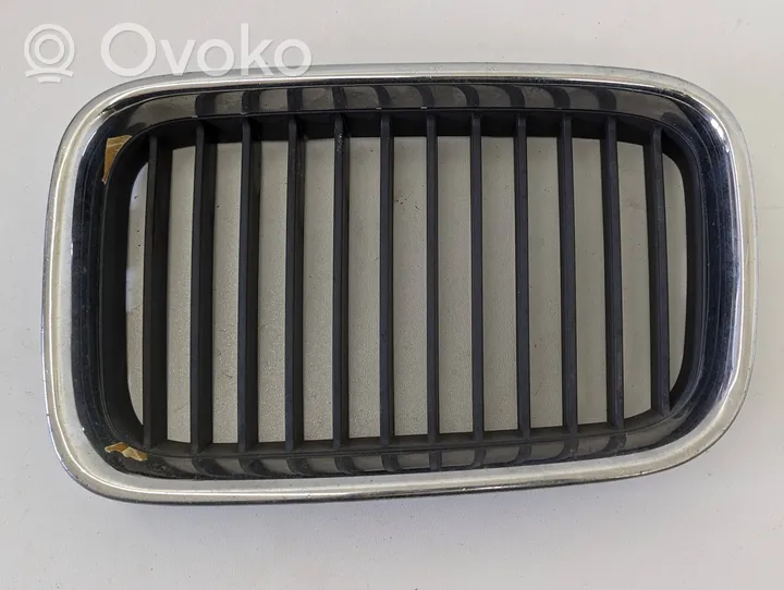 BMW 3 E36 Grille de calandre avant 